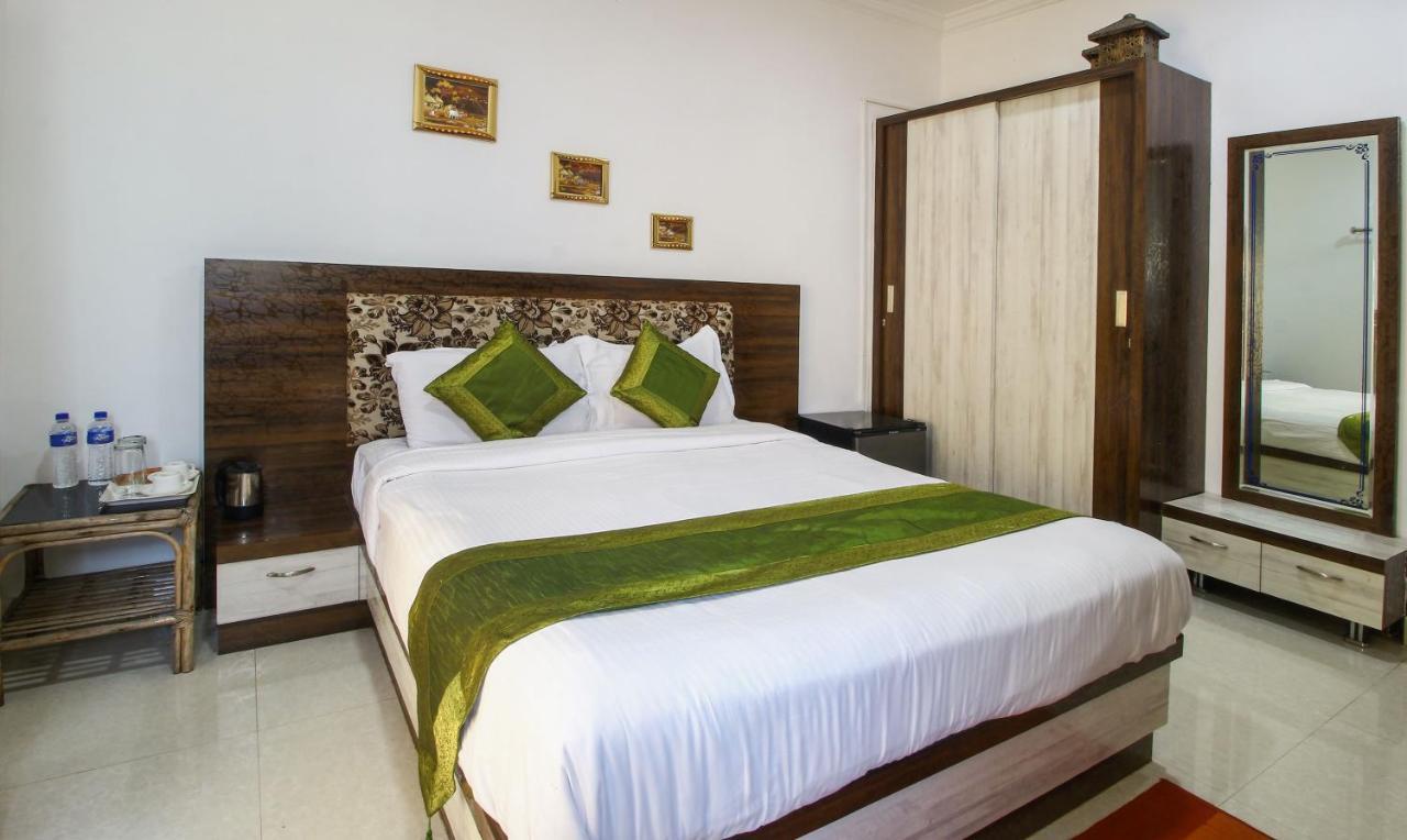 Treebo Trend Skylight Royal Stay Candolim Kültér fotó