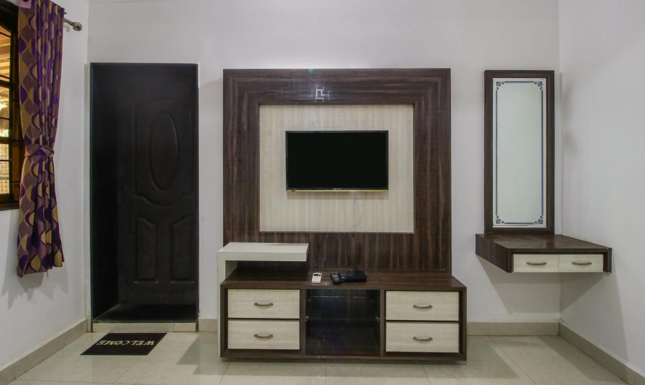 Treebo Trend Skylight Royal Stay Candolim Kültér fotó
