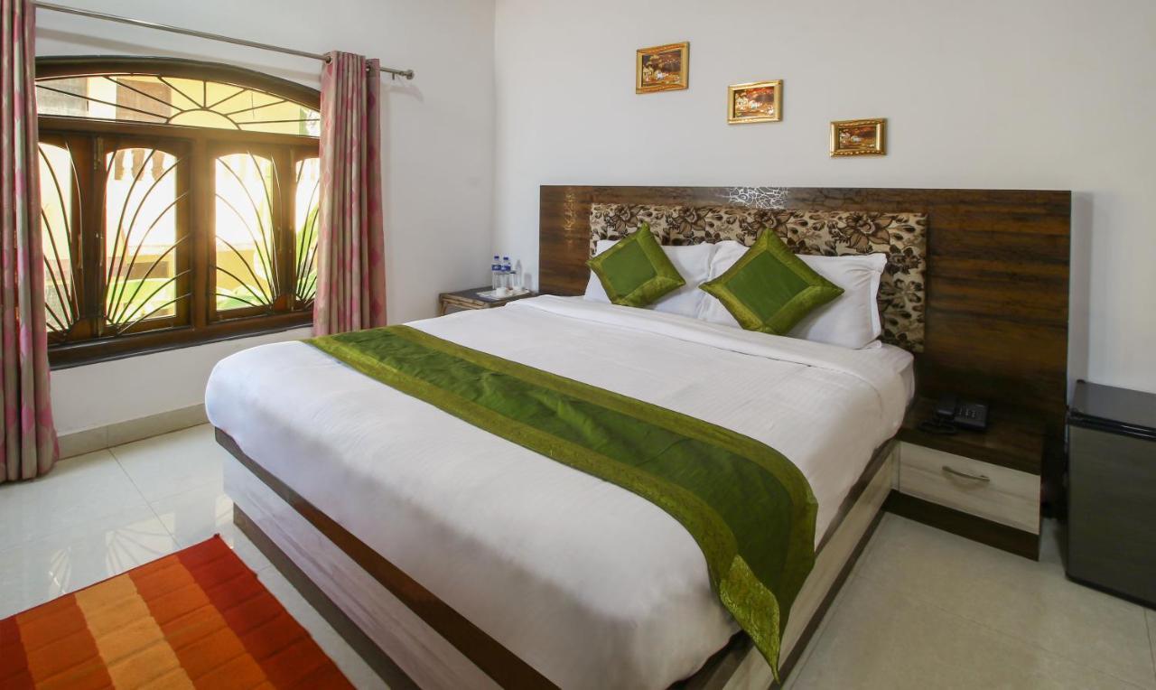 Treebo Trend Skylight Royal Stay Candolim Kültér fotó