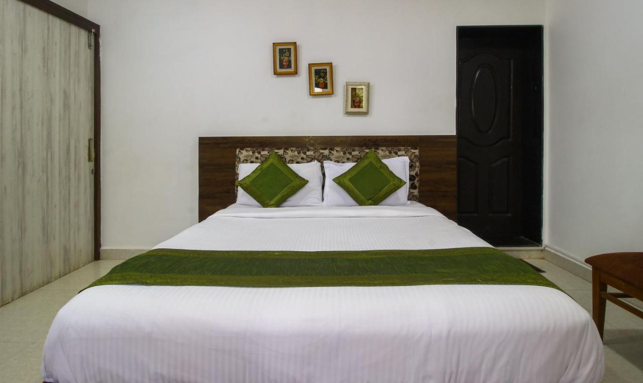 Treebo Trend Skylight Royal Stay Candolim Kültér fotó
